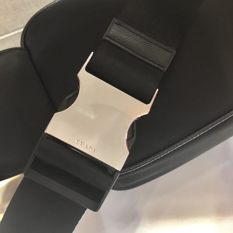 Pra*a waist chest packs